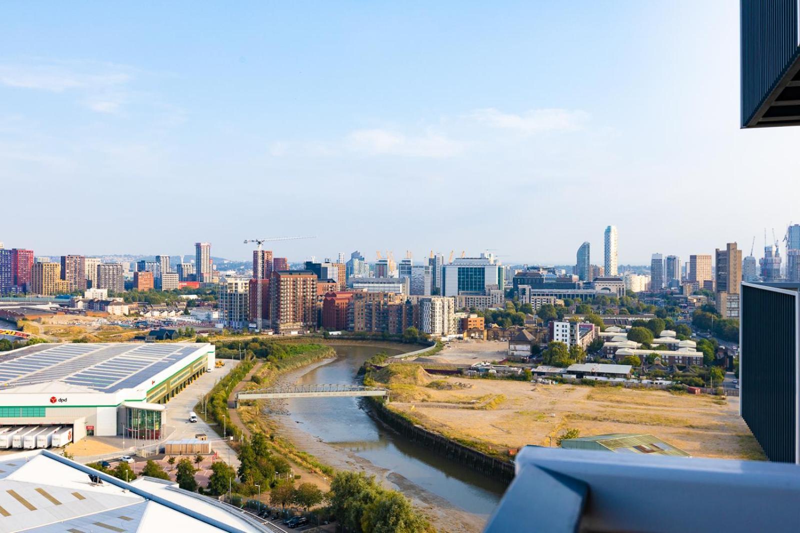 Luxury Apt Near Canary Wharf With Stunning Views 런던 외부 사진